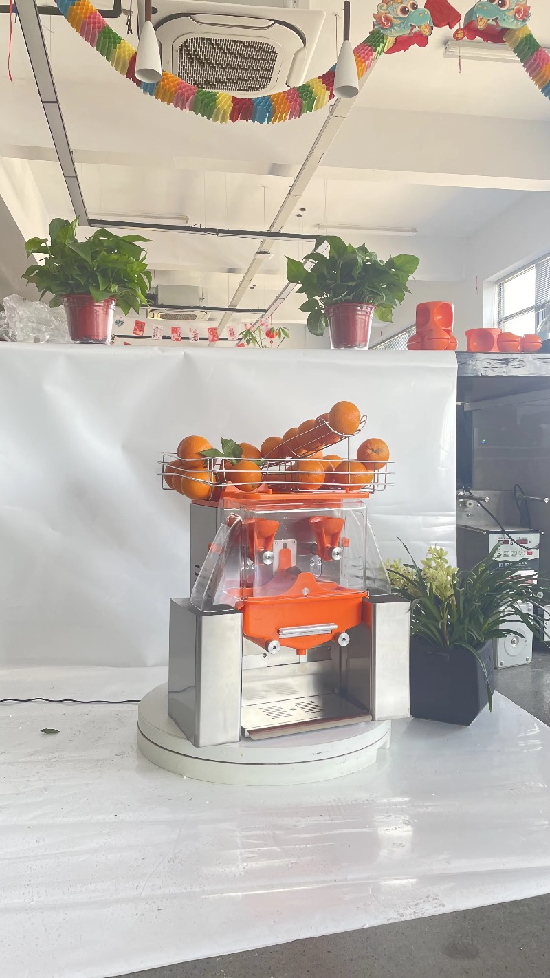 เครื่องคั้นน้ำส้มอุตสาหกรรม เค - Juicer บทวิจารณ์และราคา